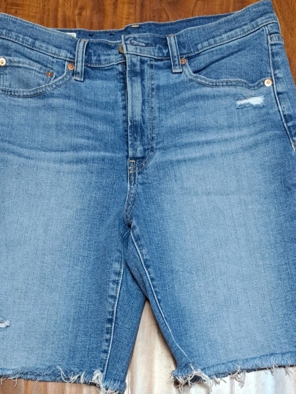 Ladies Gap Bermuda Shorts High Rise Sz 28/6R